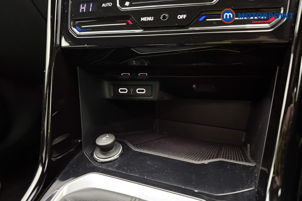 Used Volkswagen T-Roc for sale - 77500638: Photo 23