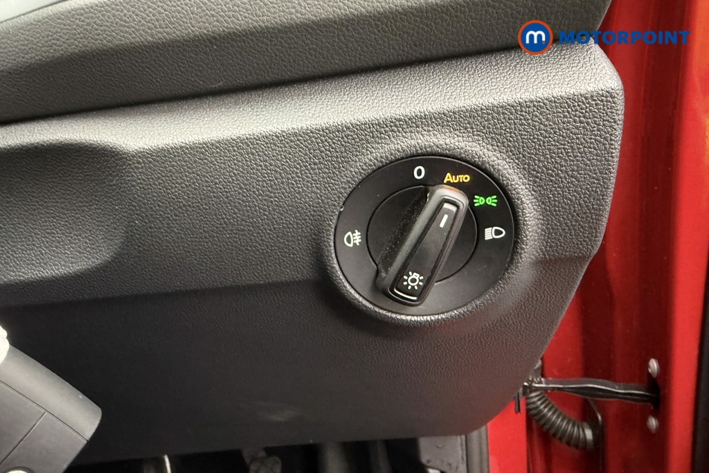 Used Volkswagen T-Roc for sale - 77516818: Photo 28