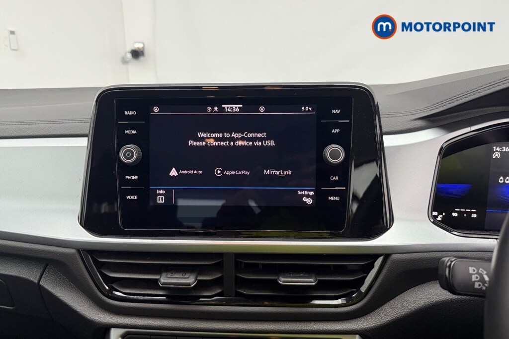 Used Volkswagen T-Roc for sale - 77516818: Photo 34