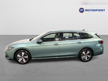 Used Volkswagen Passat 2025 for sale - 76505227: Photo