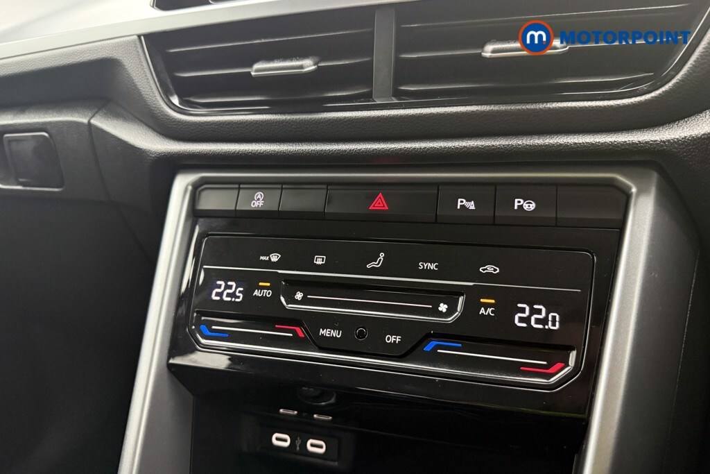 Used Volkswagen T-Roc 2024 for sale - 78177047: Photo 21