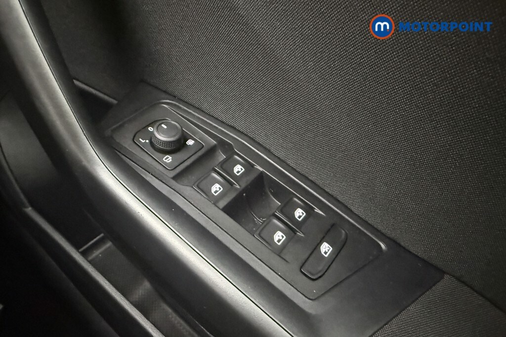 Used Volkswagen T-Roc 2024 for sale - 78177047: Photo 24