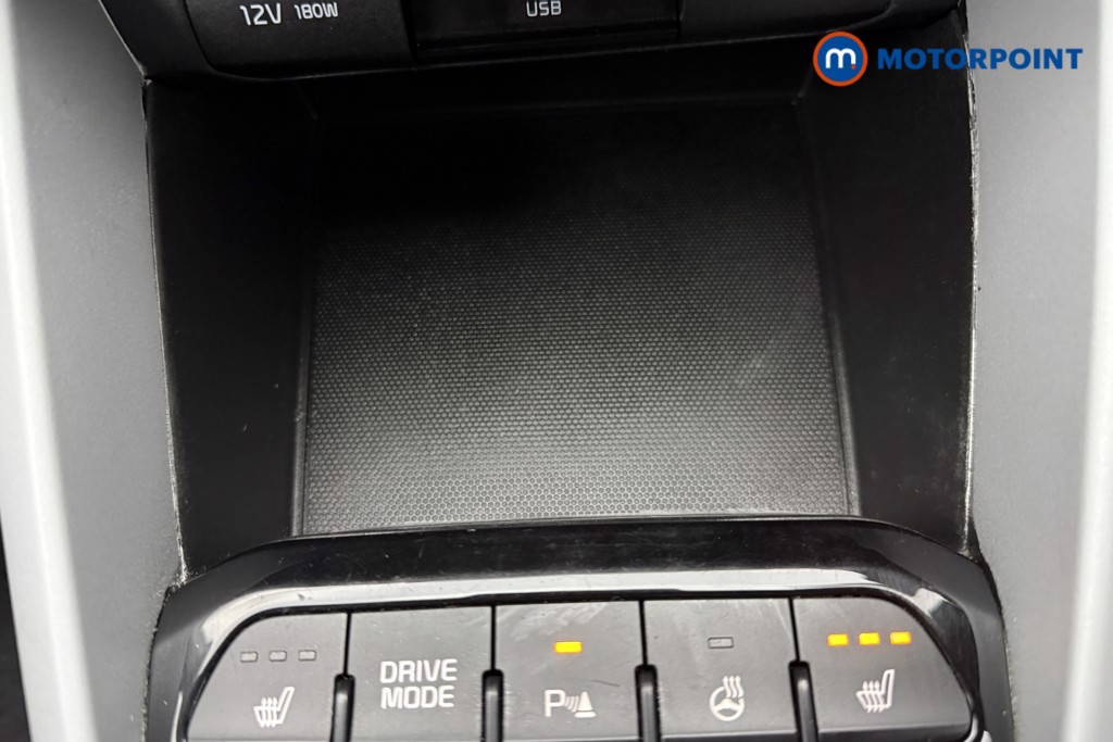 Used Kia Stonic 2023 for sale - 76890086: Photo 19