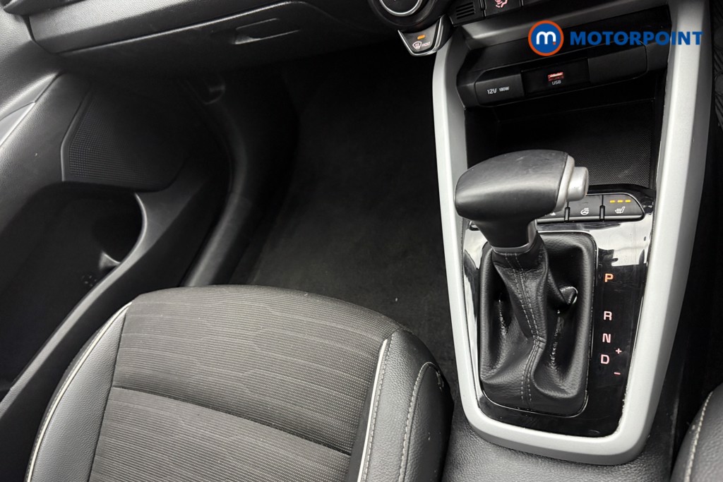 Used Kia Stonic 2023 for sale - 76890086: Photo 20