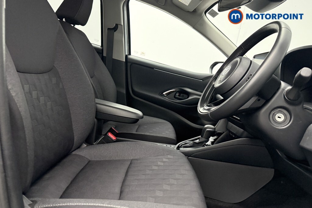 Used Toyota Yaris 2024 for sale - 78196970: Photo 15