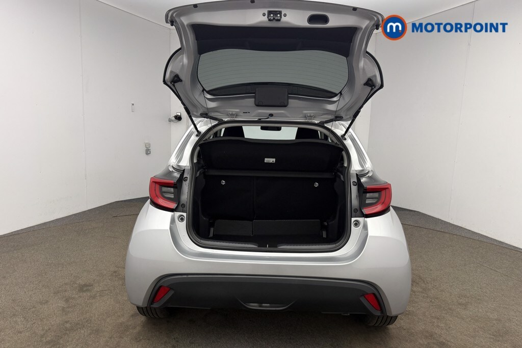 Used Toyota Yaris 2024 for sale - 78196970: Photo 27