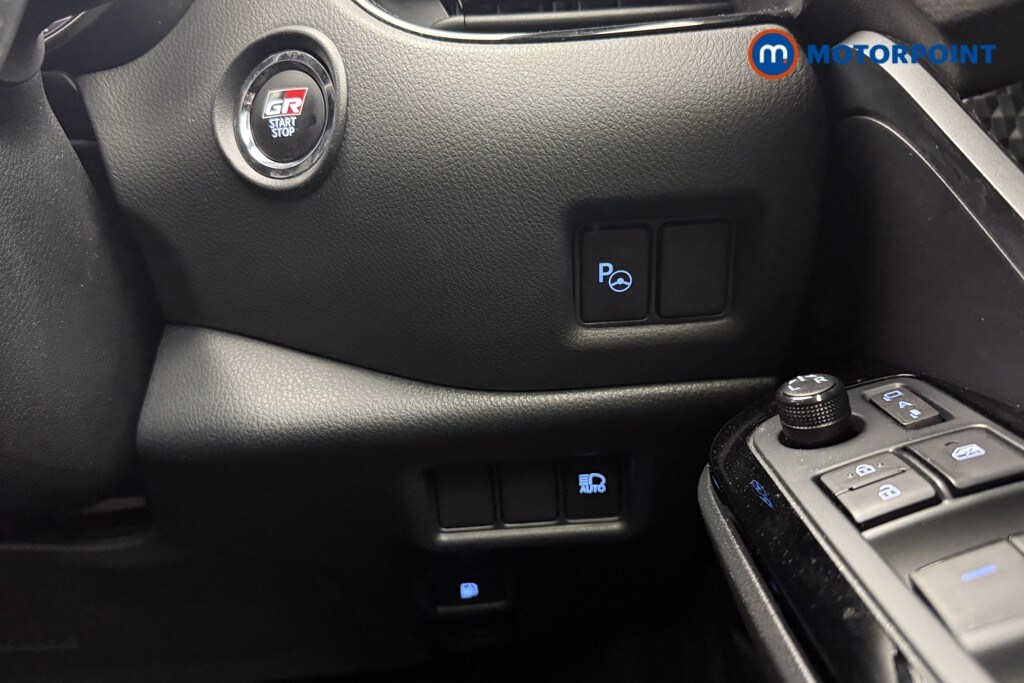 Used Toyota C-HR 2023 for sale - 76028487: Photo 32