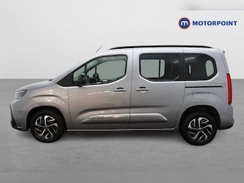 Used Toyota PROACE CITY Verso 2025 for sale - 78671521: Photo
