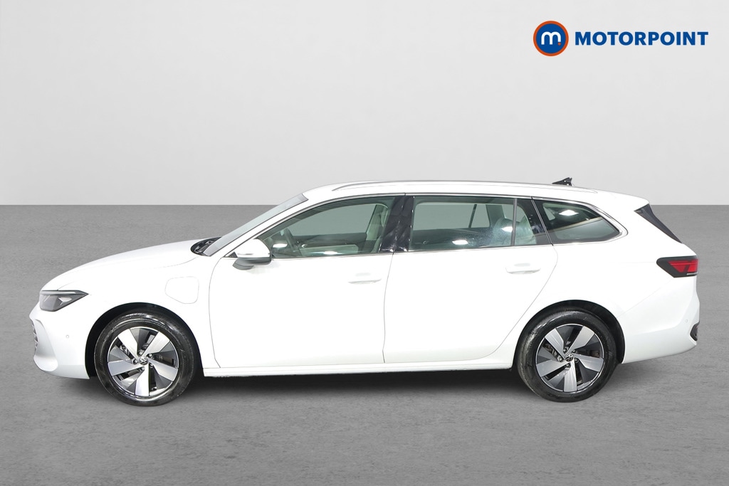 Used Volkswagen Passat 2025 for sale - 76949396: Photo 4