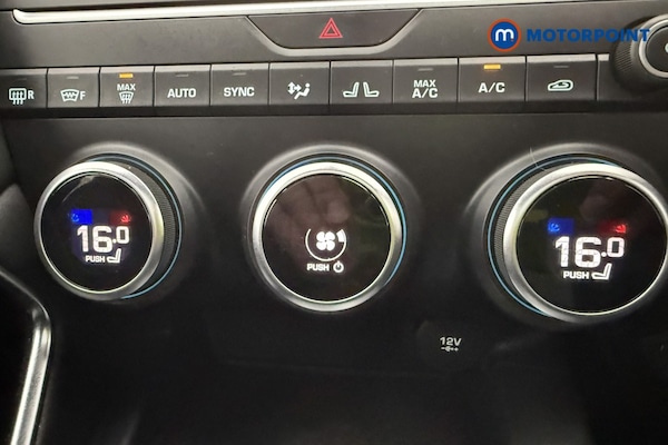 Used Jaguar E-Pace 2020 for sale - 76184636: Photo 24
