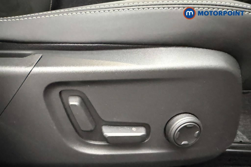 Used Volvo XC40 2025 for sale - 77516846: Photo 24