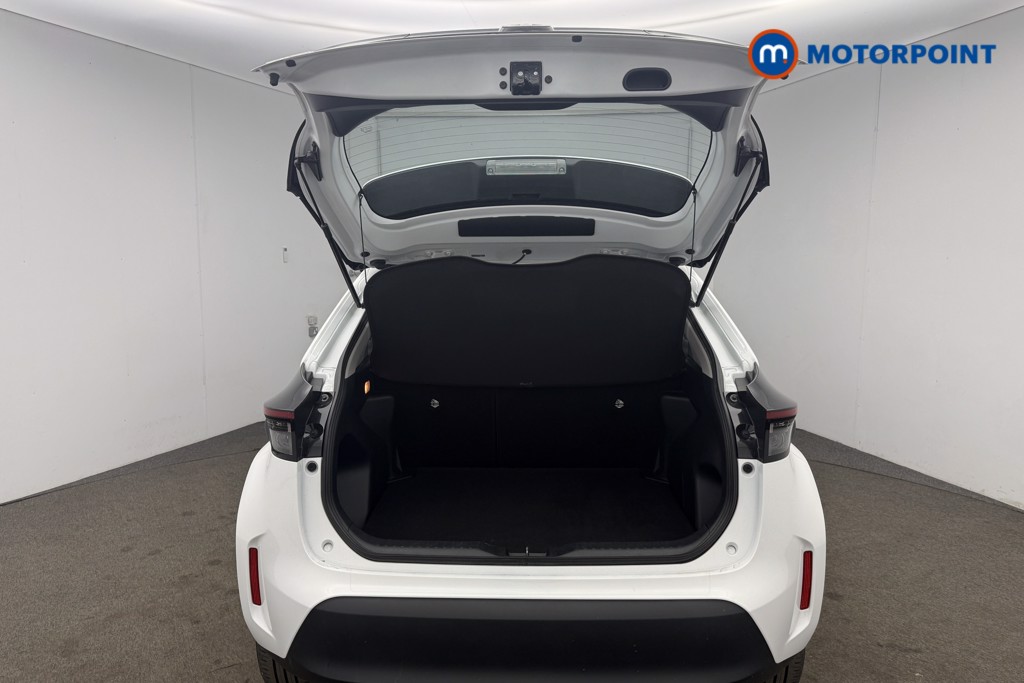 Used Toyota Yaris Cross 2024 for sale - 77691831: Photo 27