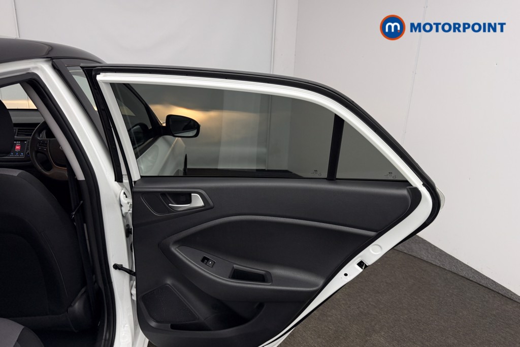 Used Hyundai i20 2020 for sale - 77730266: Photo 21