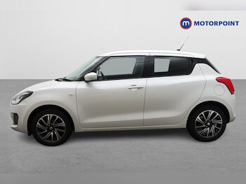 Used Suzuki Swift 2023 for sale - 77301421: Photo