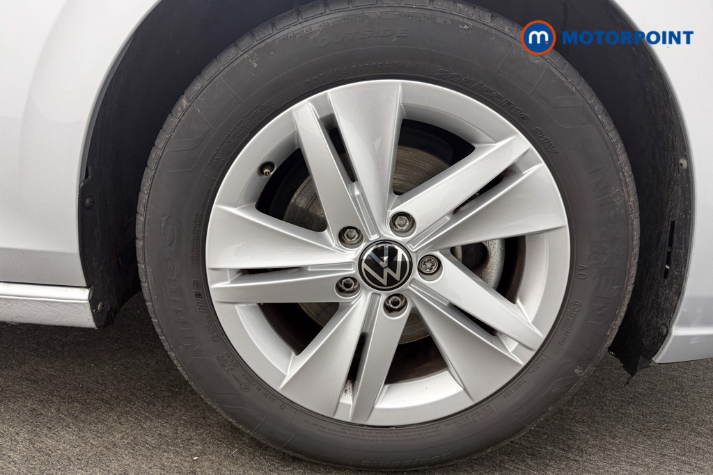 Used Volkswagen Golf 2024 for sale - 76565782: Photo 9