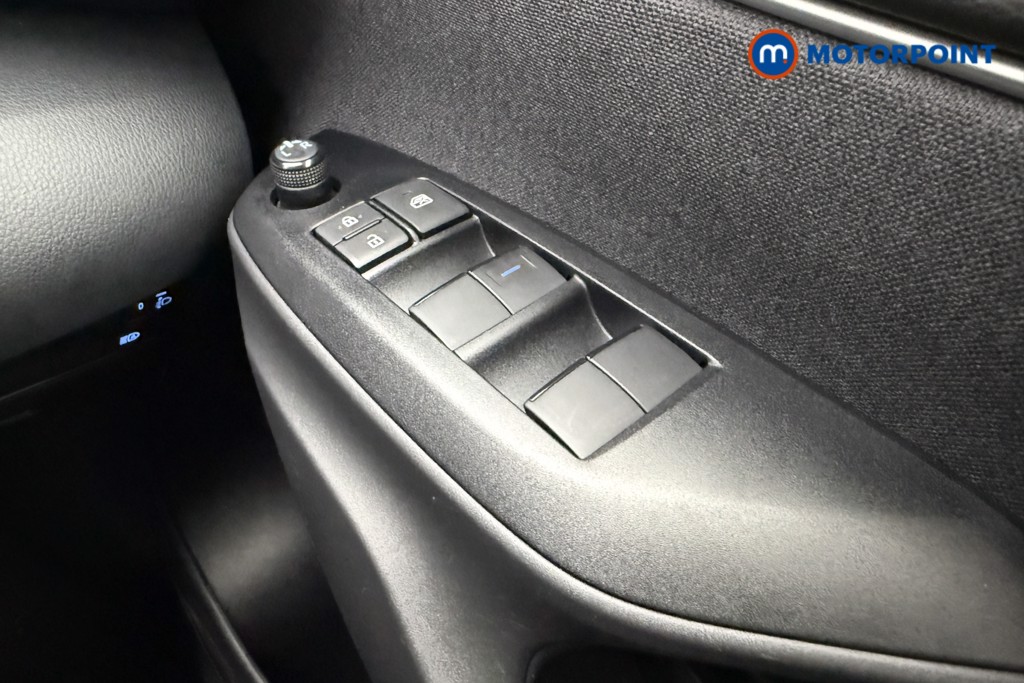 Used Toyota Yaris 2023 for sale - 77297874: Photo 25