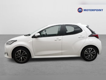 Used Toyota Yaris 2023 for sale - 77297874: Photo