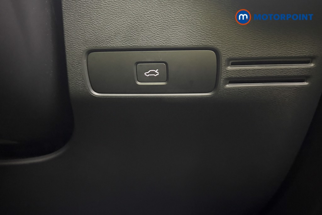 Used Volvo XC40 2024 for sale - 77006249: Photo 49