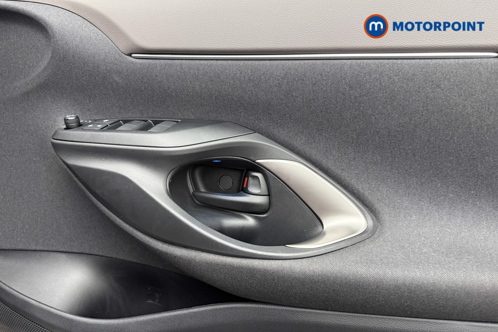 Used Toyota Yaris Cross for sale - 78196965: Photo 26