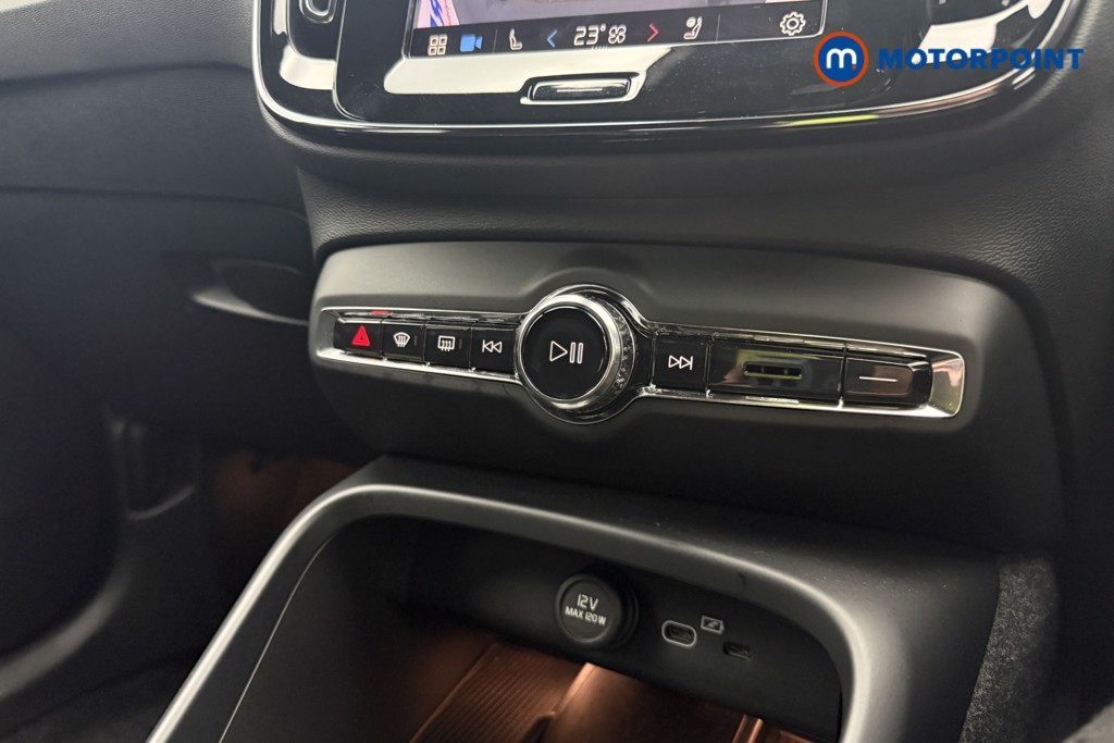 Used Volvo XC40 2024 for sale - 77262296: Photo 22