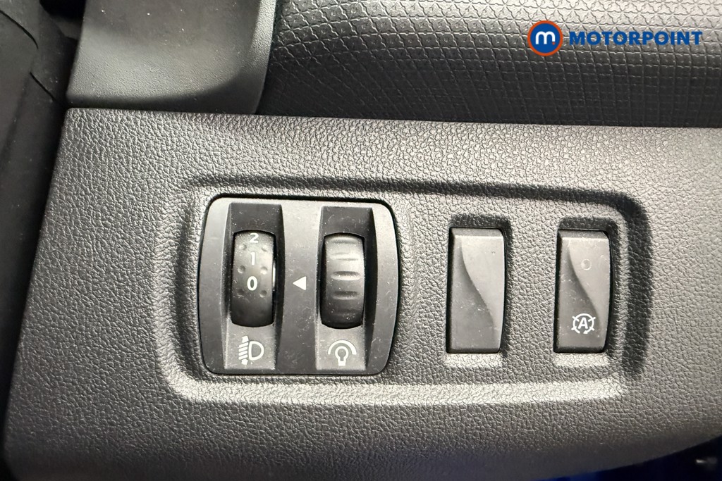 Used Renault Clio 2018 for sale - 75985424: Photo 19
