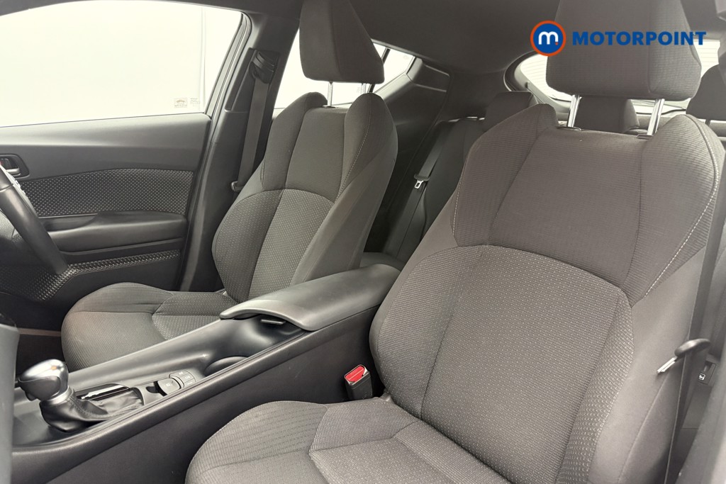 Used Toyota C-HR 2019 for sale - 76636861: Photo 10