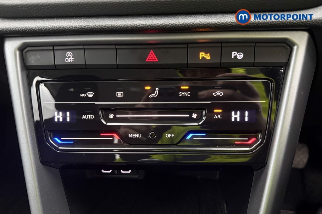 Used Volkswagen T-Roc 2023 for sale - 78123682: Photo 24