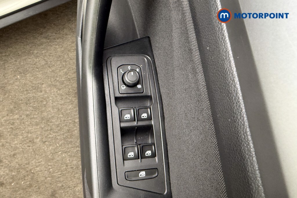 Used Volkswagen T-Roc 2023 for sale - 78123682: Photo 30