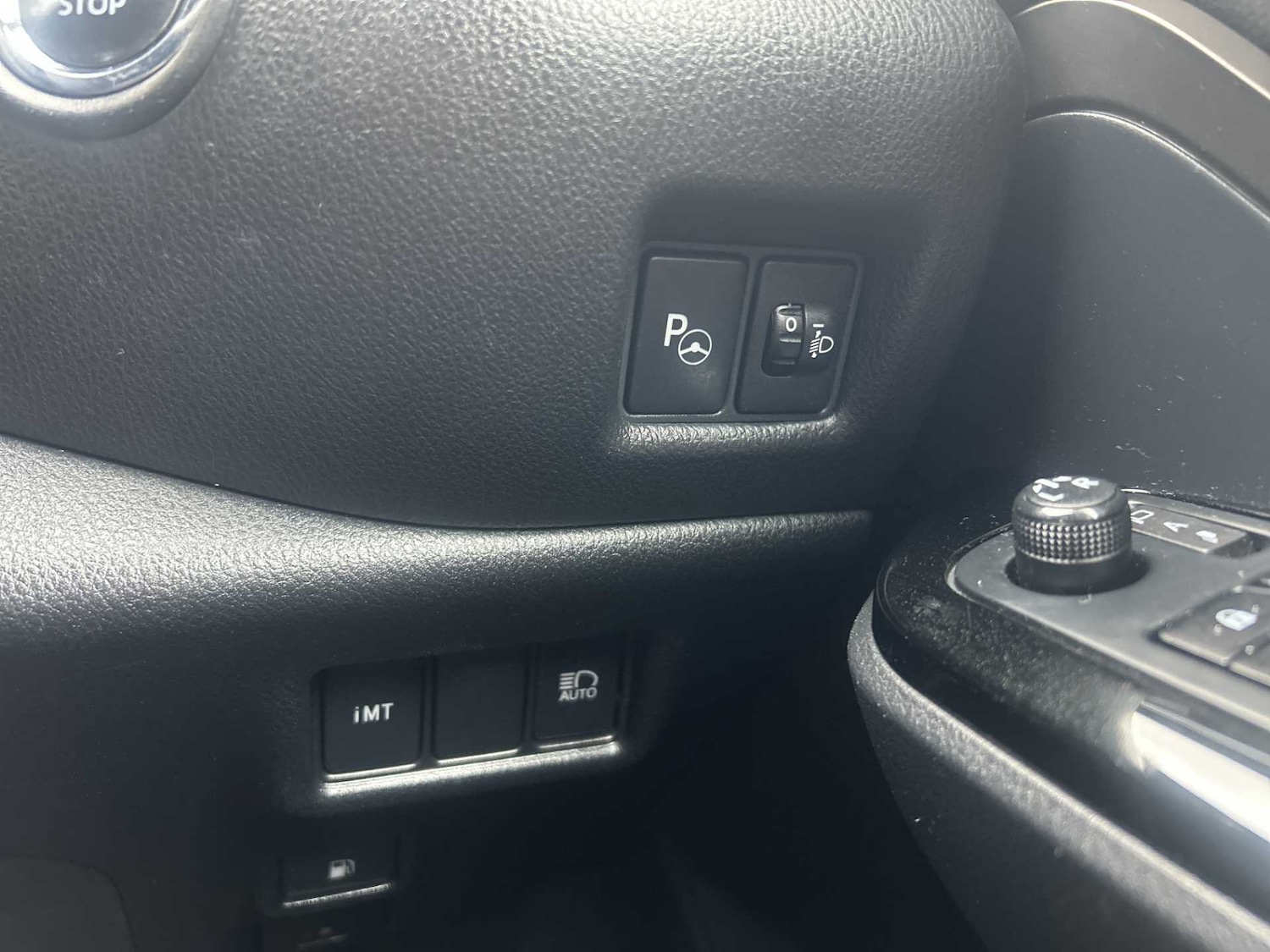 Used Toyota C-HR 2017 for sale - 76064373: Photo 30