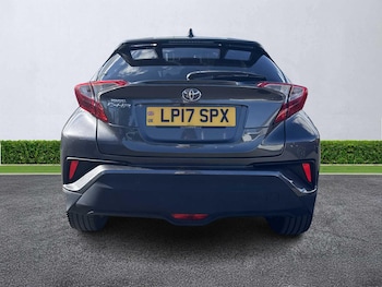 Used Toyota C-HR 2017 for sale - 76064373: Photo