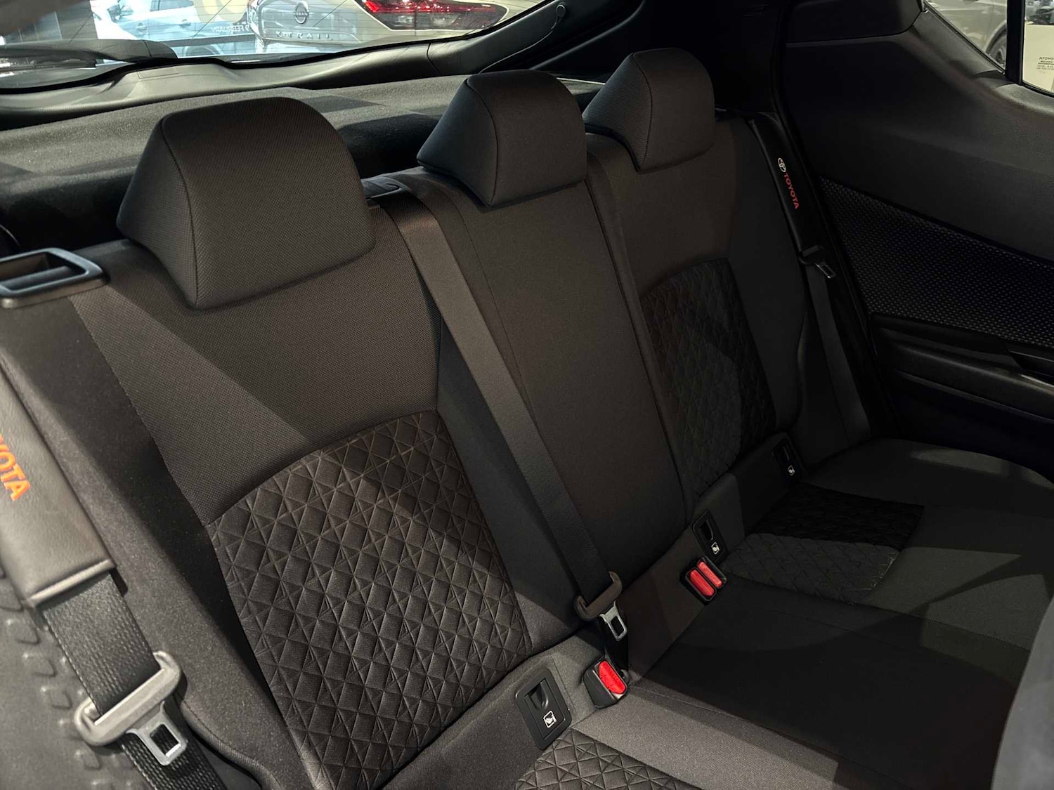 Used Toyota C-HR 2022 for sale - 77662553: Photo 15