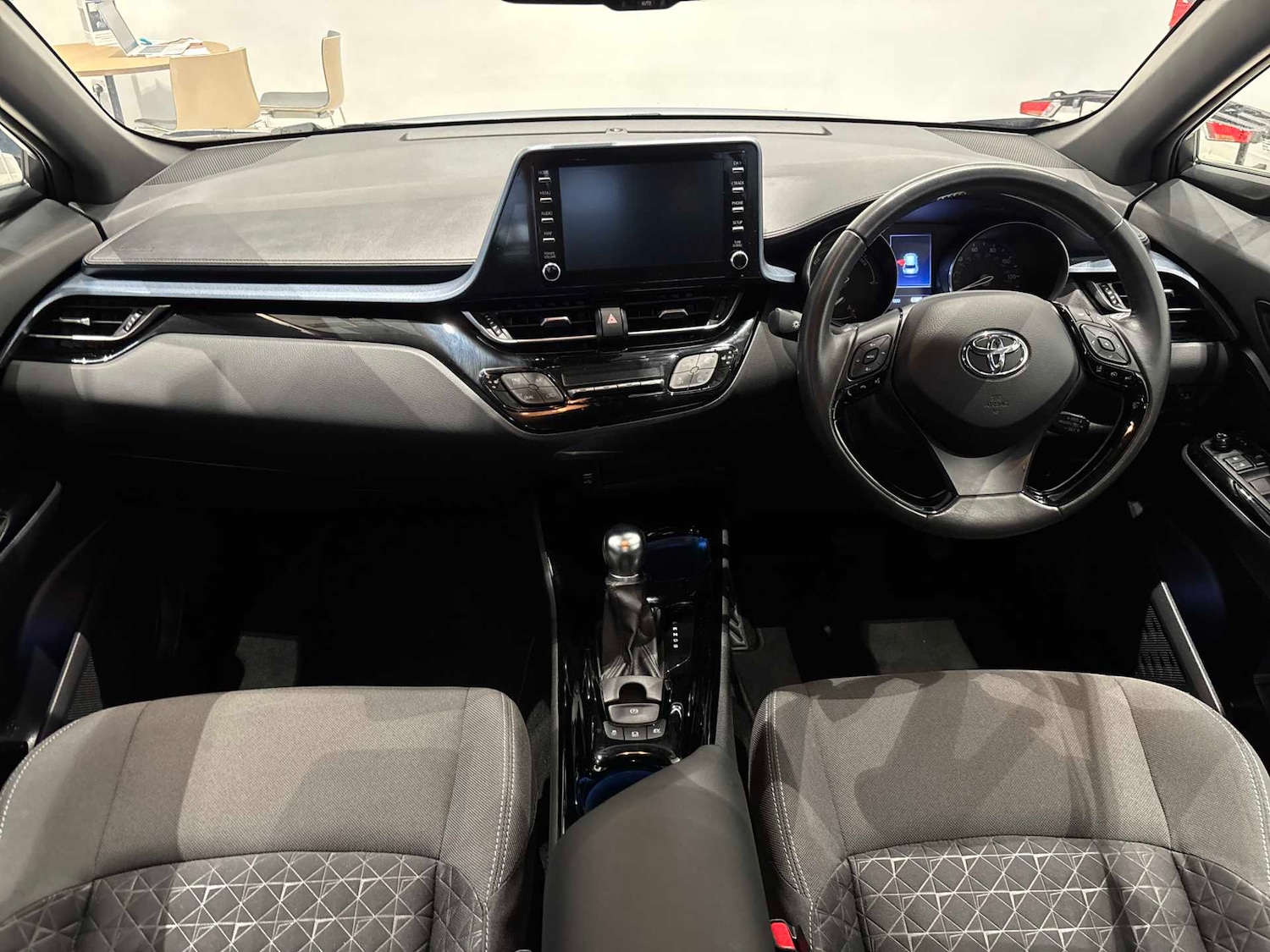 Used Toyota C-HR 2022 for sale - 77662553: Photo 8