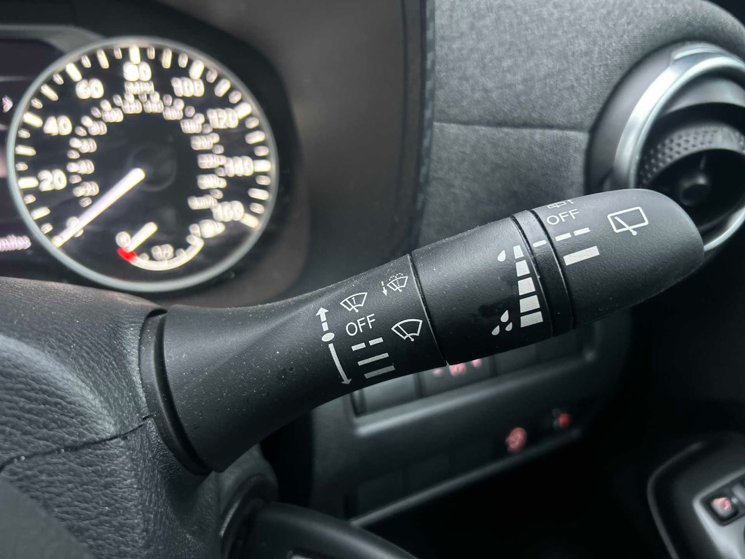 Used Nissan Juke 2024 for sale - 76418220: Photo 25