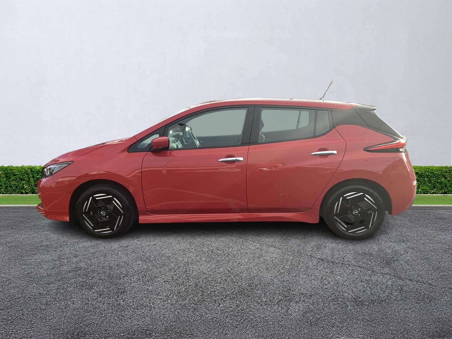 Used Nissan Leaf 2022 for sale - 77489987: Photo 17