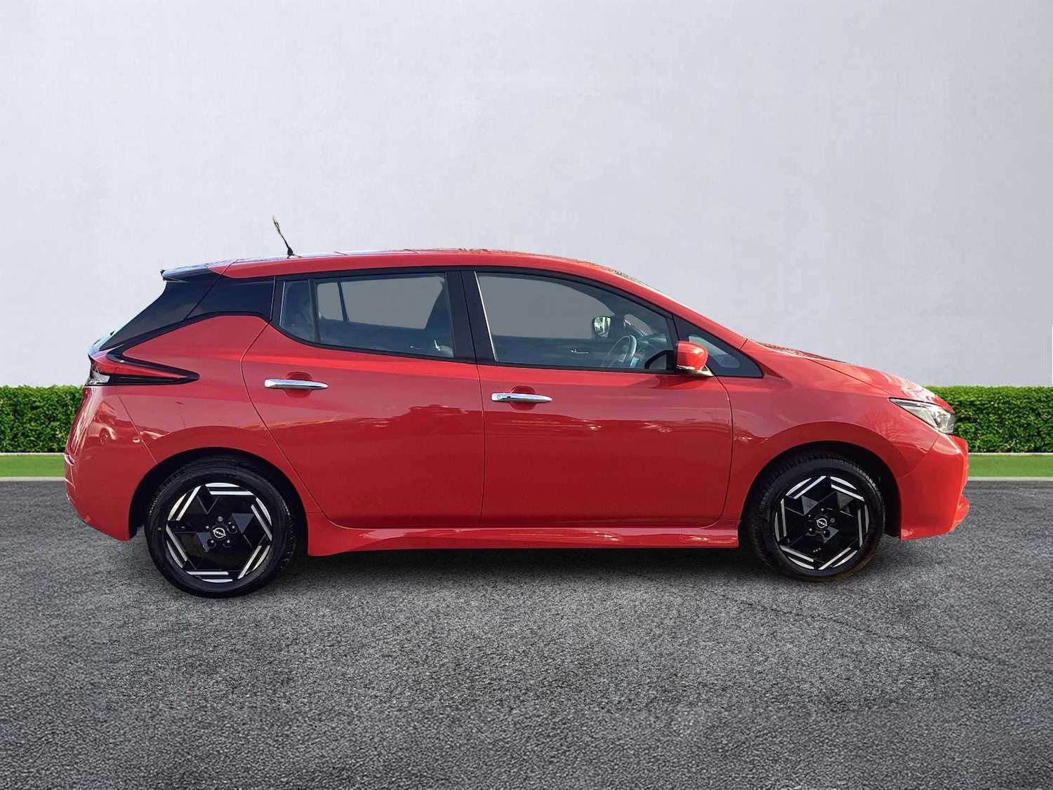 Used Nissan Leaf 2022 for sale - 77489987: Photo 3