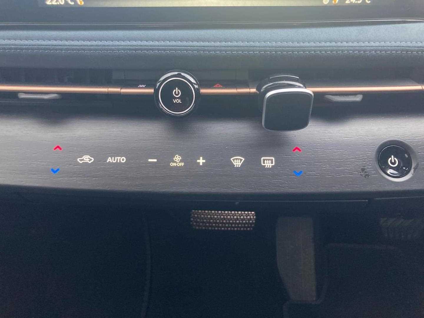 Used Nissan ARIYA 2024 for sale - 76532480: Photo 12