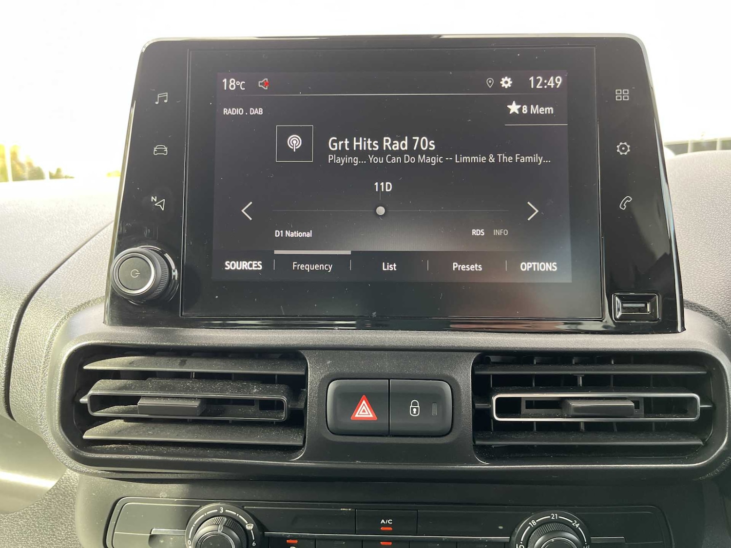 Used Vauxhall Combo Life 2021 for sale - 76342985: Photo 10