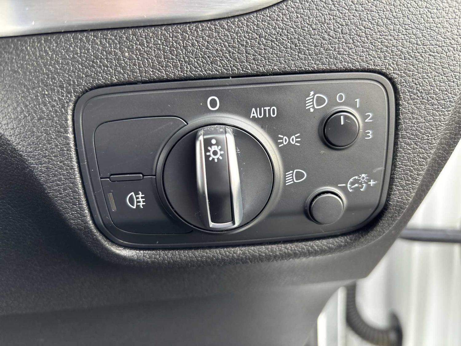Used Audi Q2 2017 for sale - 76219169: Photo 33