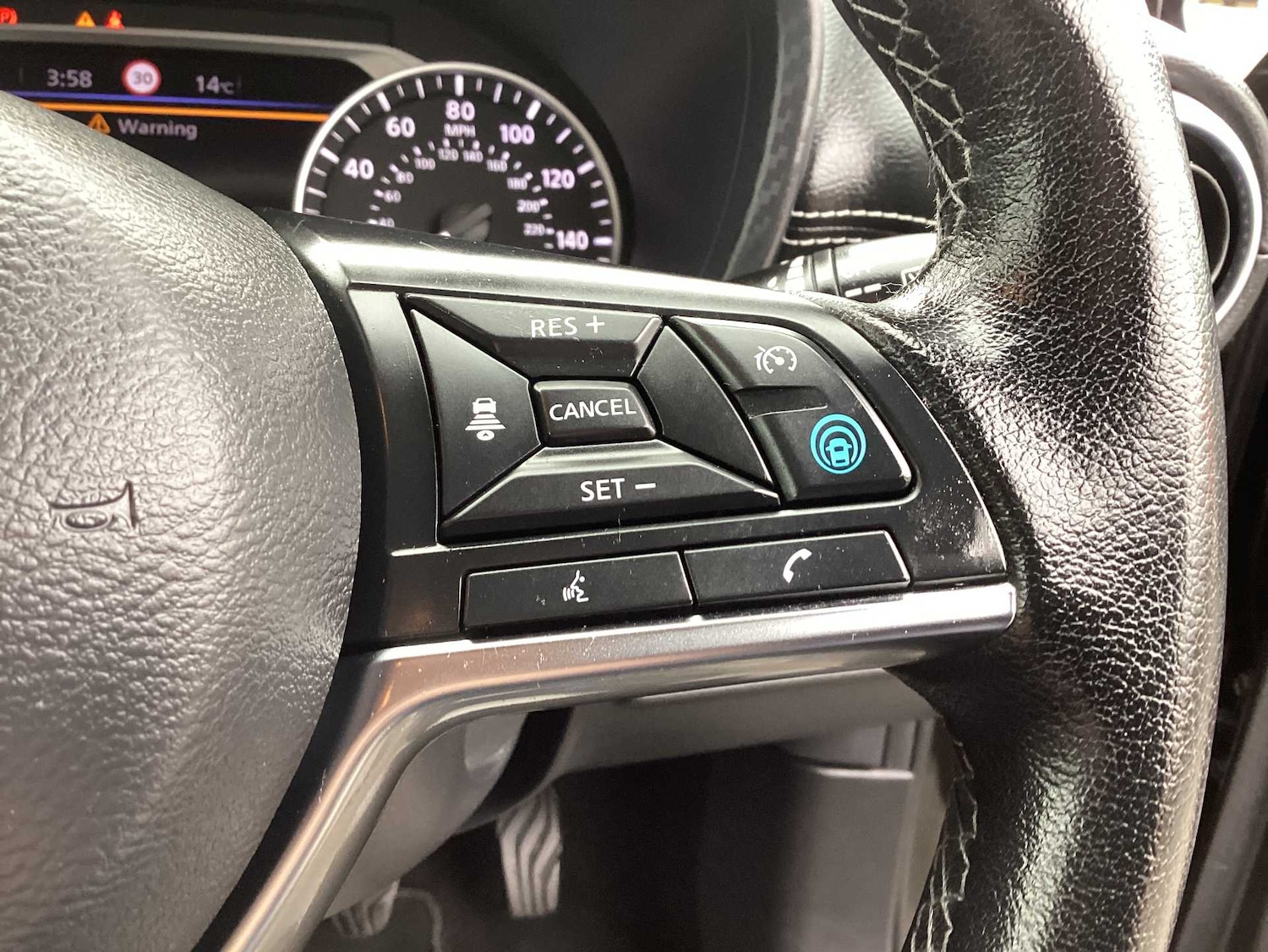 Used Nissan Juke 2022 for sale - 76115532: Photo 23