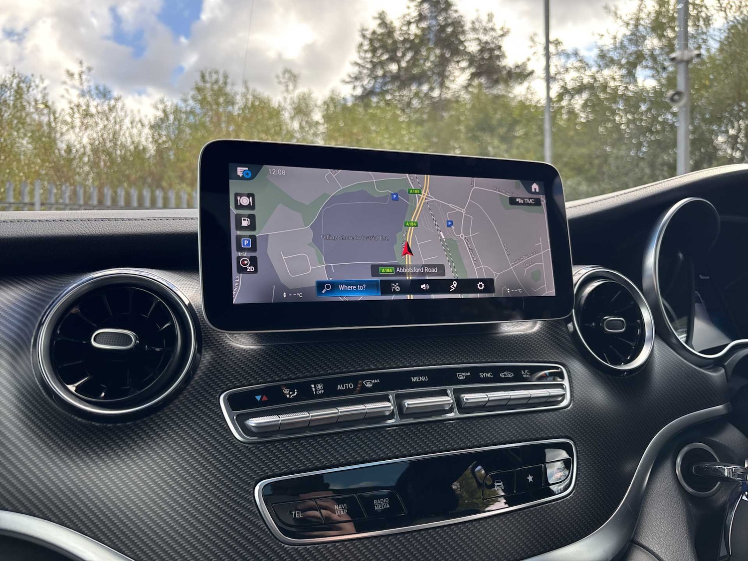 Used Mercedes-Benz V-Class 2023 for sale - 76219168: Photo 10