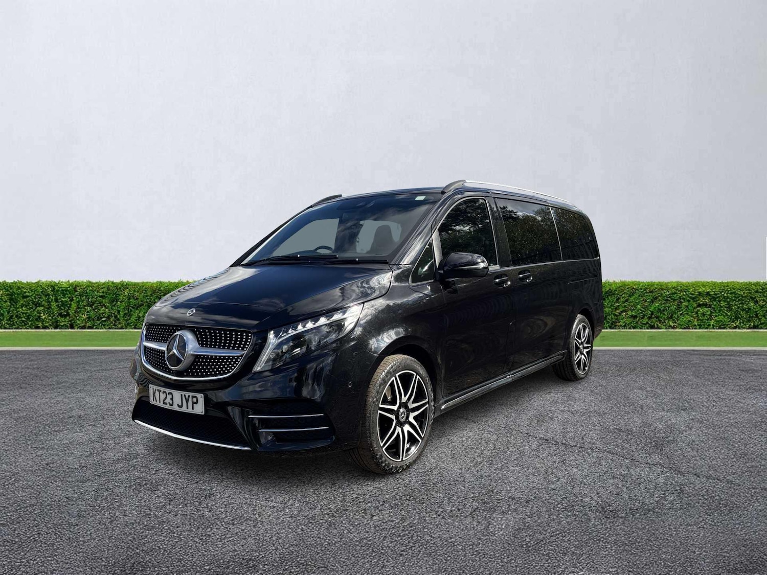 Used Mercedes-Benz V-Class 2023 for sale - 76219168: Photo 19