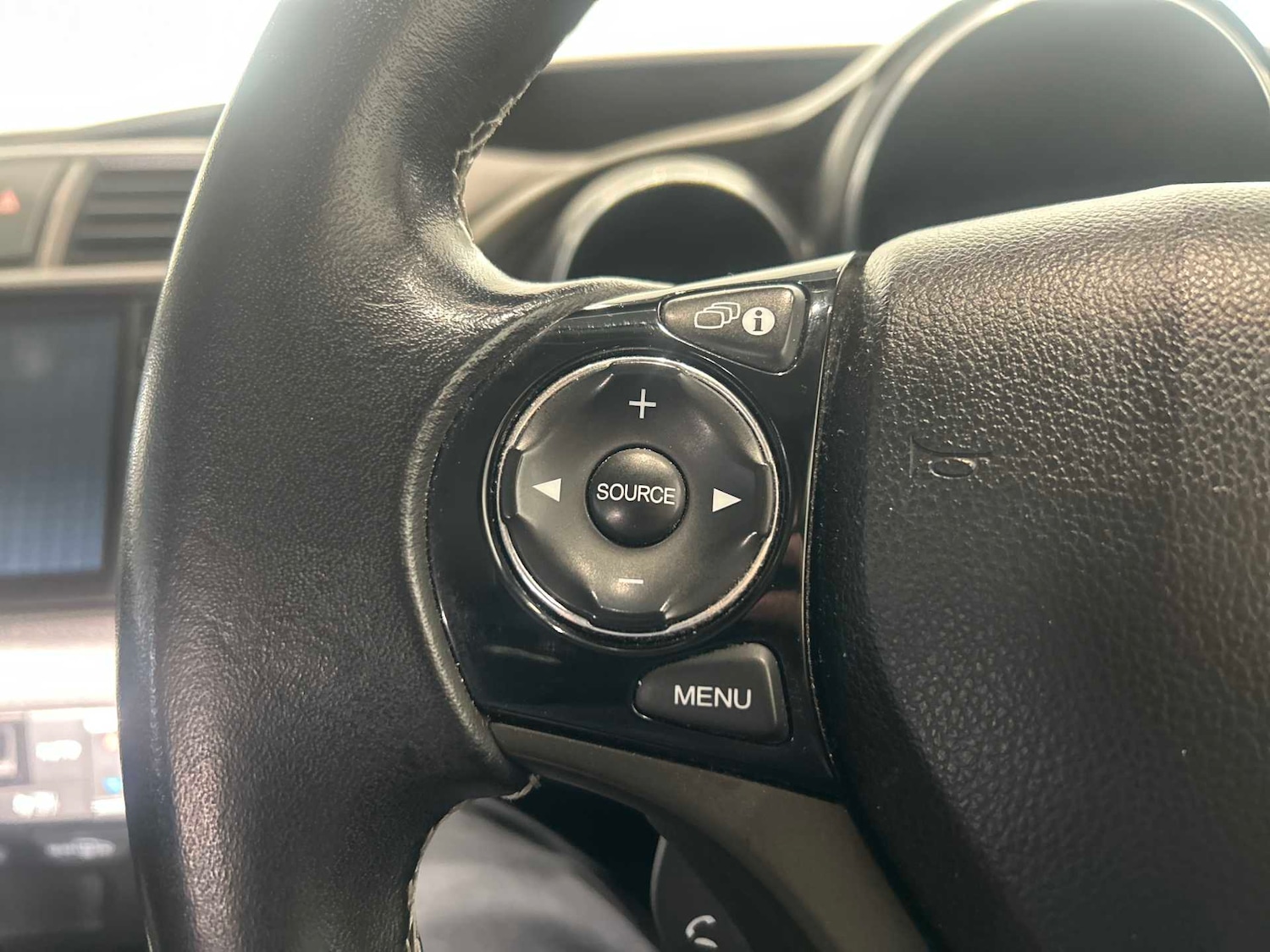 Used Honda Civic 2017 for sale - 76651259: Photo 24