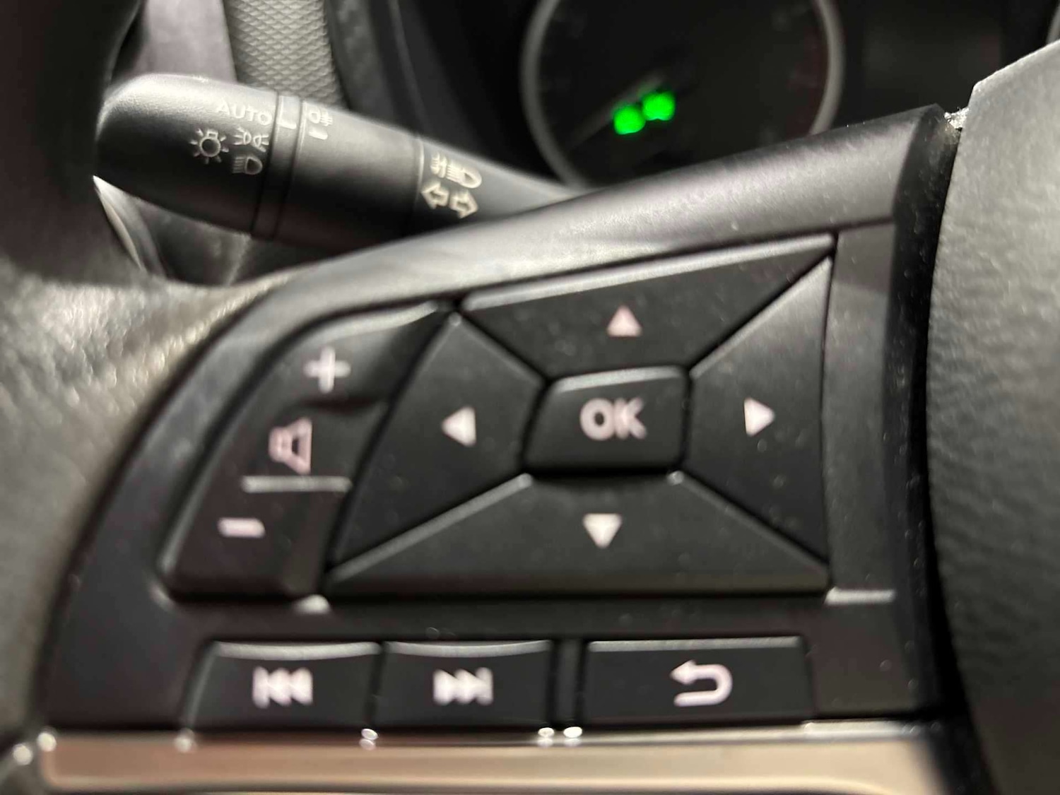 Used Nissan Juke 2021 for sale - 77028132: Photo 24