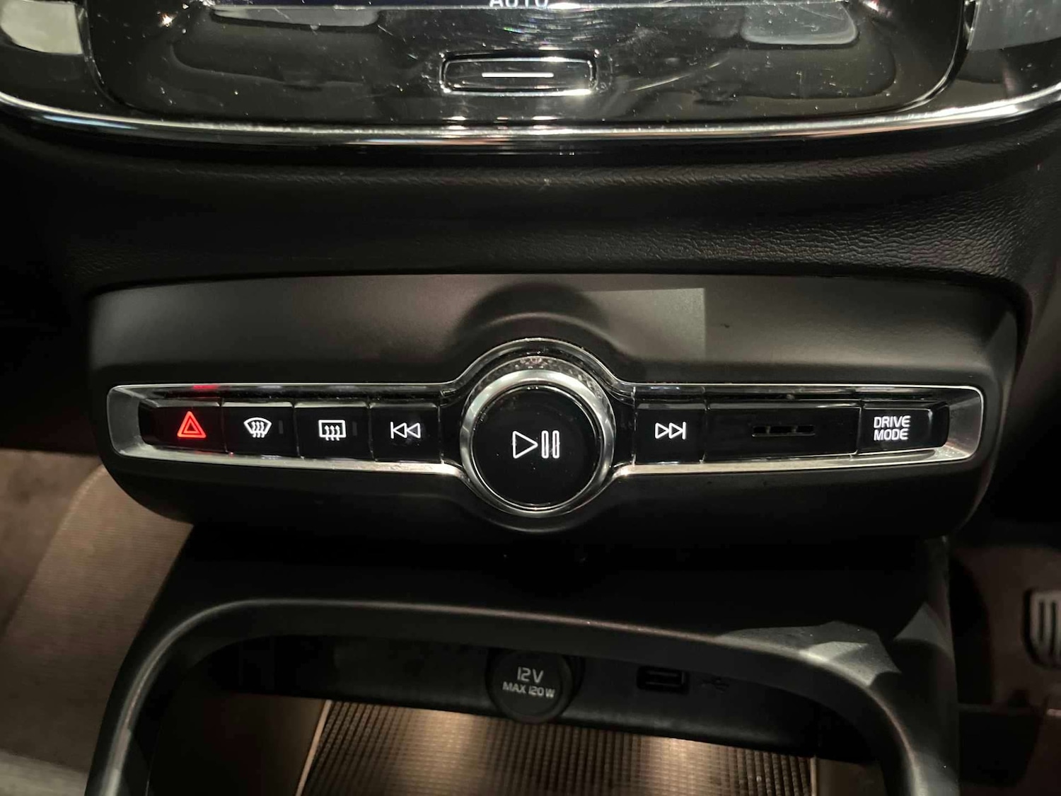 Used Volvo XC40 2020 for sale - 76919000: Photo 11