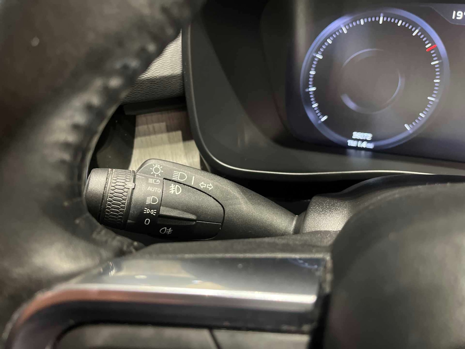 Used Volvo XC40 2020 for sale - 76919000: Photo 26