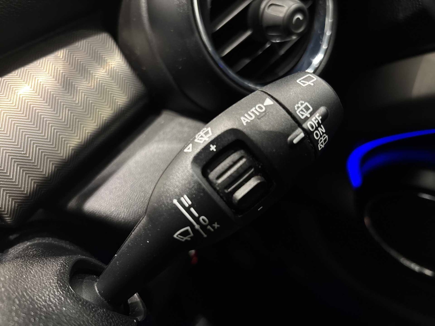 Used MINI Hatch 2019 for sale - 77056822: Photo 25