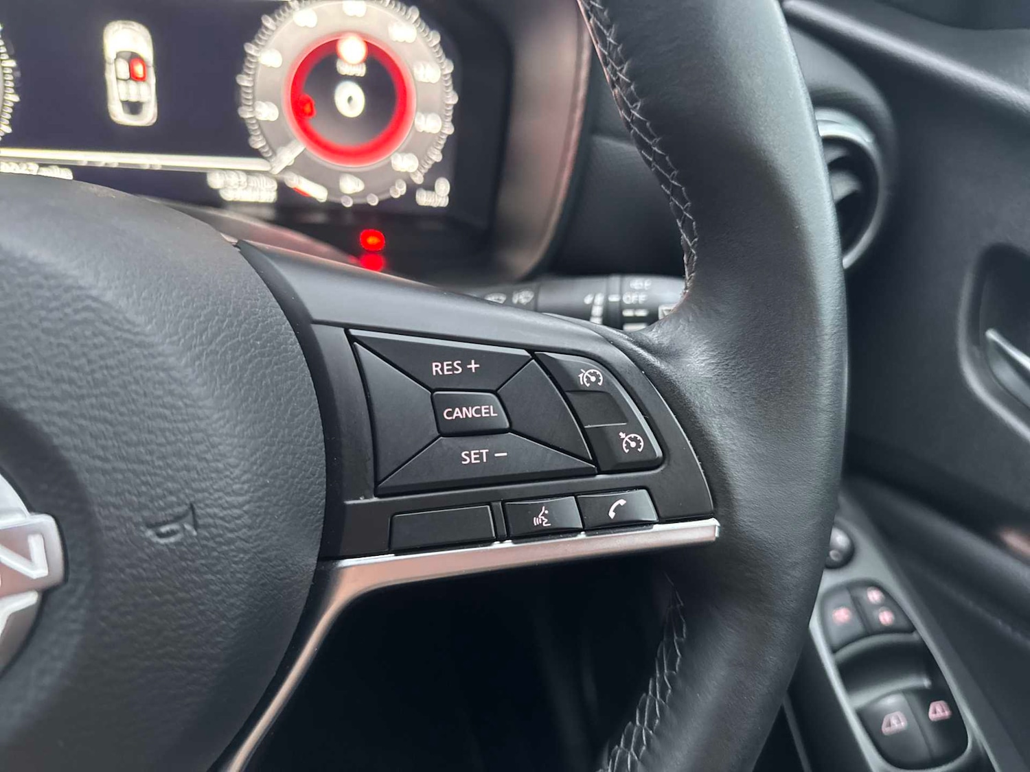 Used Nissan Juke 2024 for sale - 76437235: Photo 23