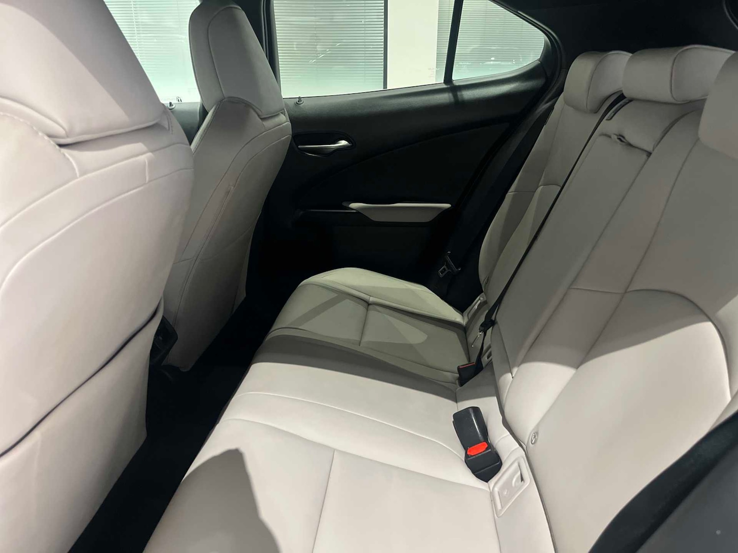 Used Lexus UX 2023 for sale - 76982905: Photo 15