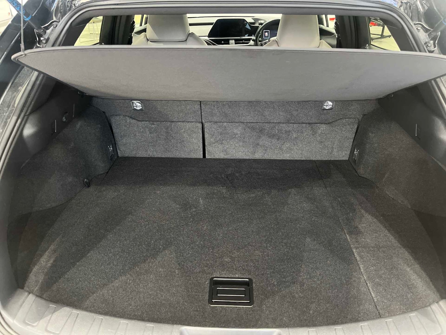 Used Lexus UX 2023 for sale - 76982905: Photo 16