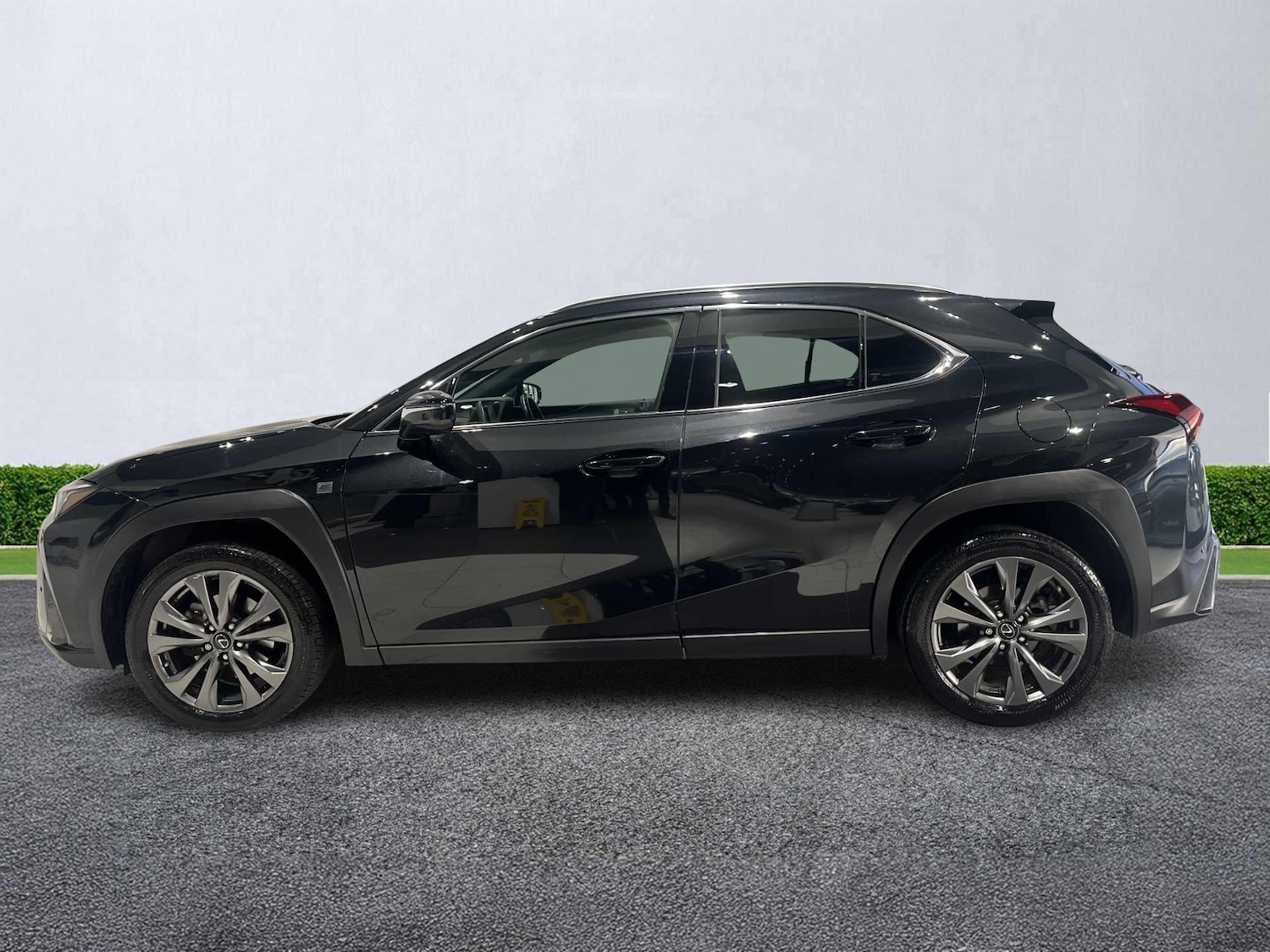 Used Lexus UX 2023 for sale - 76982905: Photo 18